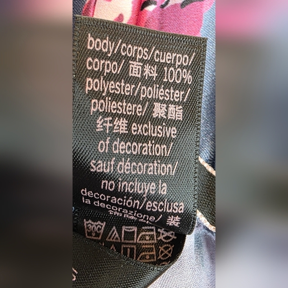 Victorias Secret Floral Lounge Pants. Poly. Med - Picture 4 of 8